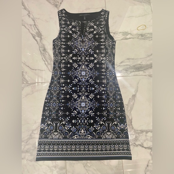 White House Black Market Black and Blue Patterned Dress - Picture 2 of 12